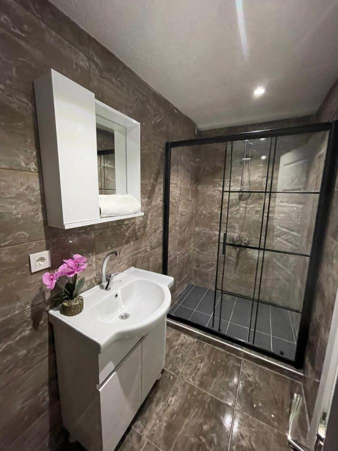 Smf Suites 1+1 4 Istanbul Ngoại thất bức ảnh