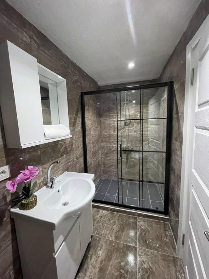 Smf Suites 1+1 4 Istanbul Ngoại thất bức ảnh